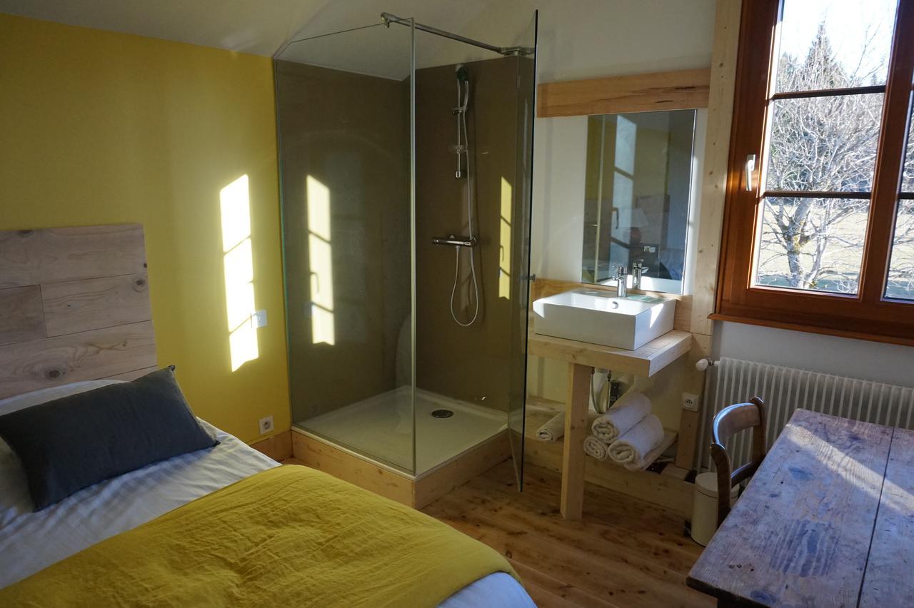 Auberge De La Perdrix Hauterive-la-Fresse Zewnętrze zdjęcie