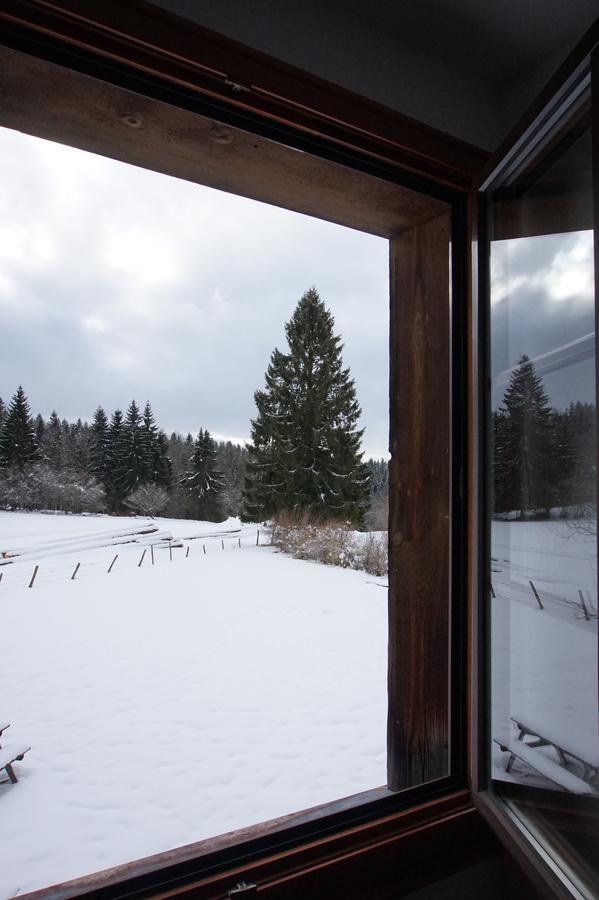 Auberge De La Perdrix Hauterive-la-Fresse Zewnętrze zdjęcie