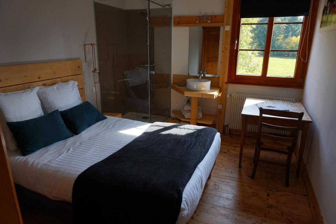 Auberge De La Perdrix Hauterive-la-Fresse Zewnętrze zdjęcie