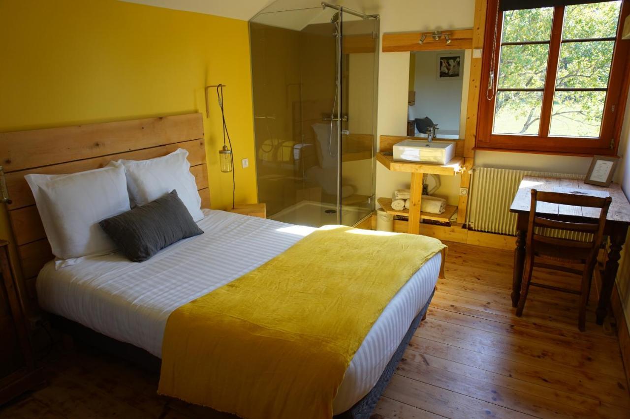 Auberge De La Perdrix Hauterive-la-Fresse Zewnętrze zdjęcie