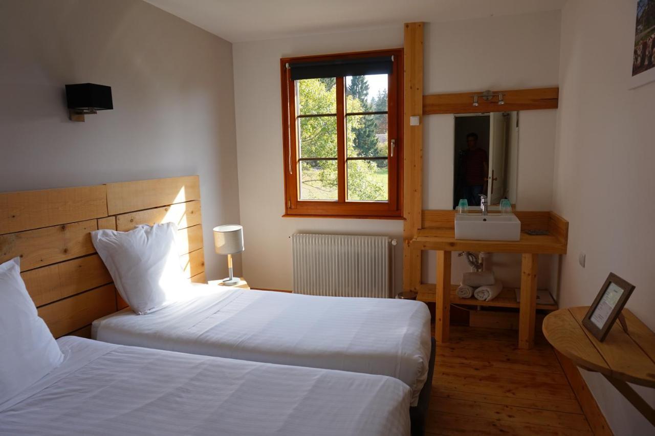 Auberge De La Perdrix Hauterive-la-Fresse Zewnętrze zdjęcie